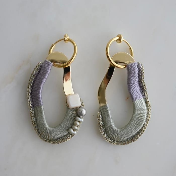 パドー刺繍ピアス/イヤリング